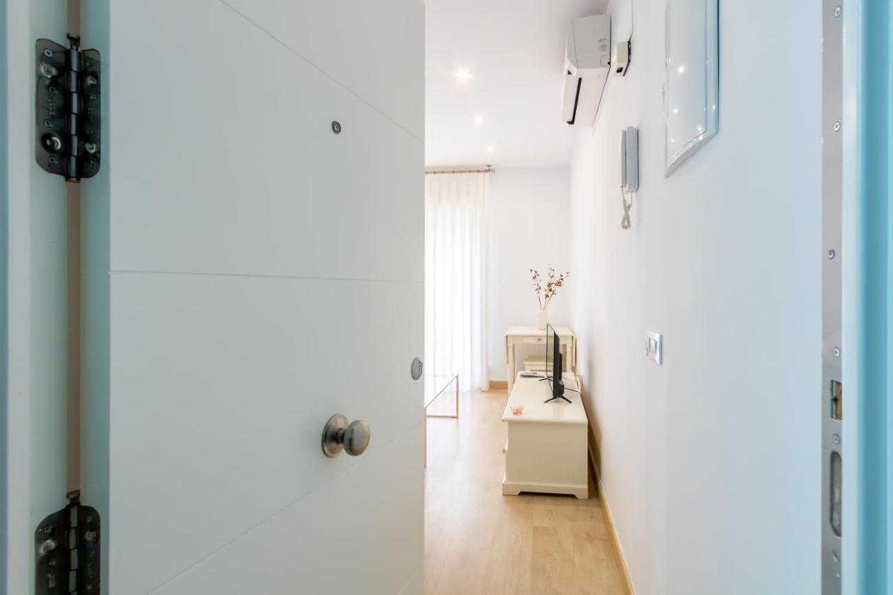 Charming 2 Bedroom Apartment Triana Bridge By Ocityzen Sevilla Exterior foto
